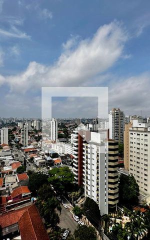 Apartamento à venda com 269m², 4 quartos e 2 vagas Apartamento à venda com 269m², 4 quartos e 2 vagasVista