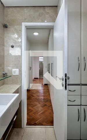 Apartamento à venda com 269m², 4 quartos e 2 vagas Apartamento à venda com 269m², 4 quartos e 2 vagasBanheiro Suíte 1