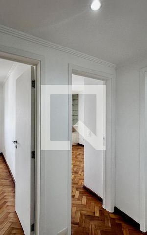 Apartamento à venda com 269m², 4 quartos e 2 vagas Apartamento à venda com 269m², 4 quartos e 2 vagasCorredor Quartos