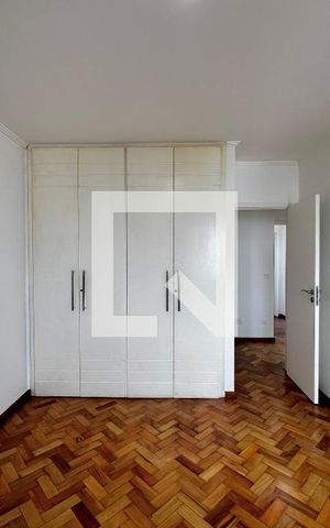 Apartamento à venda com 269m², 4 quartos e 2 vagas Apartamento à venda com 269m², 4 quartos e 2 vagasQuarto 4