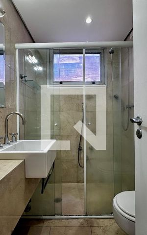 Apartamento à venda com 269m², 4 quartos e 2 vagas Apartamento à venda com 269m², 4 quartos e 2 vagasBanheiro Social