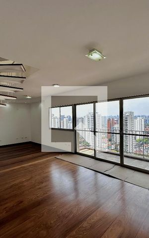 Apartamento à venda com 269m², 4 quartos e 2 vagas Apartamento à venda com 269m², 4 quartos e 2 vagasSala