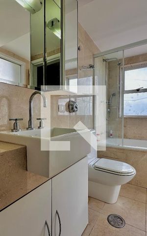 Apartamento à venda com 269m², 4 quartos e 2 vagas Apartamento à venda com 269m², 4 quartos e 2 vagasBanheiro Suíte 2 Cobertura