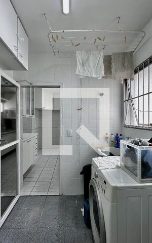 Apartamento à venda com 269m², 4 quartos e 2 vagas Apartamento à venda com 269m², 4 quartos e 2 vagasÁrea de Serviço