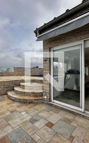 Apartamento à venda com 269m², 4 quartos e 2 vagas Apartamento à venda com 269m², 4 quartos e 2 vagasVaranda Superior