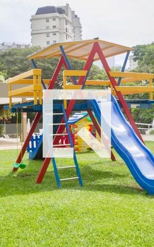 Apartamento à venda com 269m², 4 quartos e 2 vagas Apartamento à venda com 269m², 4 quartos e 2 vagasPlayground