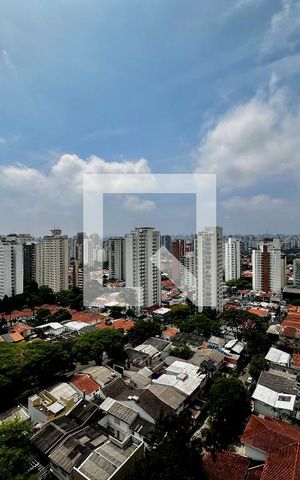 Apartamento à venda com 269m², 4 quartos e 2 vagas Apartamento à venda com 269m², 4 quartos e 2 vagasVista