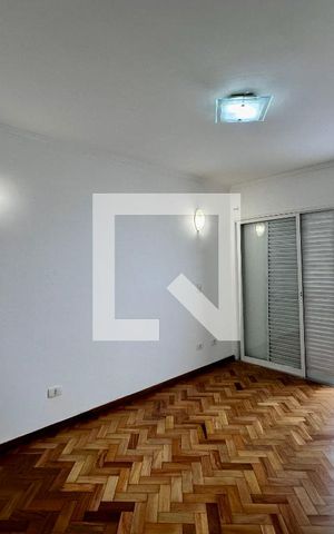 Apartamento à venda com 269m², 4 quartos e 2 vagas Apartamento à venda com 269m², 4 quartos e 2 vagasSuíte 1