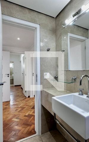 Apartamento à venda com 269m², 4 quartos e 2 vagas Apartamento à venda com 269m², 4 quartos e 2 vagasBanheiro Social