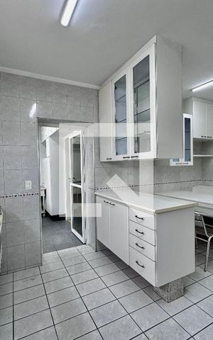 Apartamento à venda com 269m², 4 quartos e 2 vagas Apartamento à venda com 269m², 4 quartos e 2 vagasCozinha