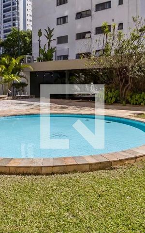 Apartamento à venda com 269m², 4 quartos e 2 vagas Apartamento à venda com 269m², 4 quartos e 2 vagasPiscina Infantil