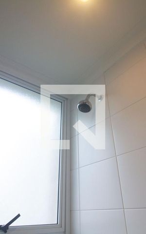 Apartamento para alugar com 116m², 3 quartos e 2 vagas Apartamento para alugar com 116m², 3 quartos e 2 vagasChuveiro
