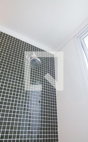 Apartamento para alugar com 116m², 3 quartos e 2 vagas Apartamento para alugar com 116m², 3 quartos e 2 vagasChuveiro