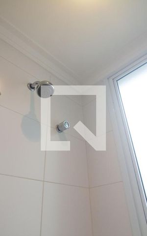 Apartamento para alugar com 116m², 3 quartos e 2 vagas Apartamento para alugar com 116m², 3 quartos e 2 vagasChuveiro