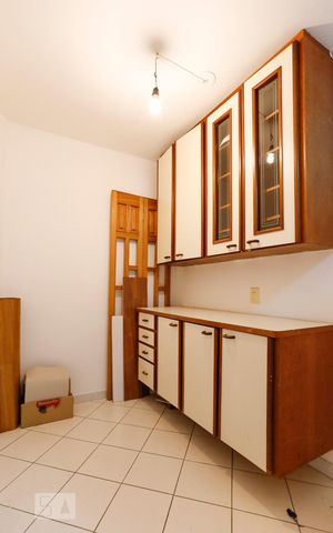 Apartamento para alugar com 110m², 3 quartos e 1 vagaQuarto de Serviço