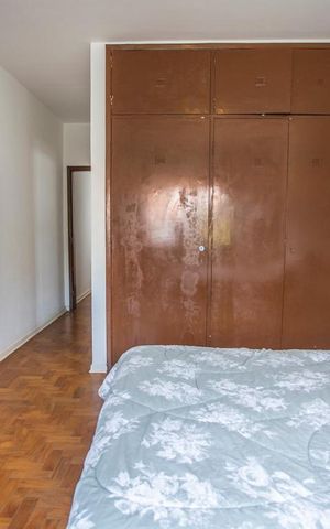 Casa à venda com 250m², 3 quartos e 2 vagas Casa à venda com 250m², 3 quartos e 2 vagasSuíte - Armários