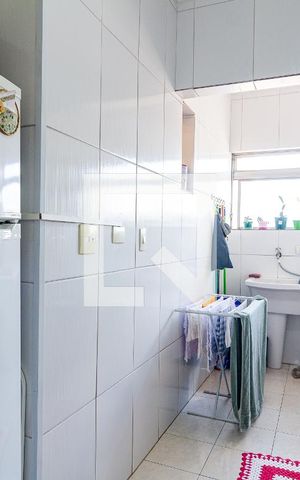 Apartamento à venda com 107m², 3 quartos e 2 vagas Apartamento à venda com 107m², 3 quartos e 2 vagasCozinha