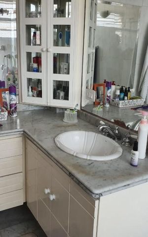 Apartamento à venda com 250m², 4 quartos e 3 vagas Apartamento à venda com 250m², 4 quartos e 3 vagasBanheiro