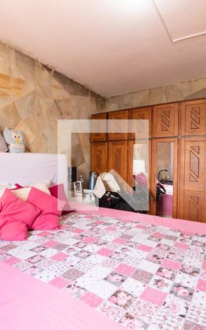 Casa à venda com 587m², 3 quartos e 2 vagas Casa à venda com 587m², 3 quartos e 2 vagasquarto 1
