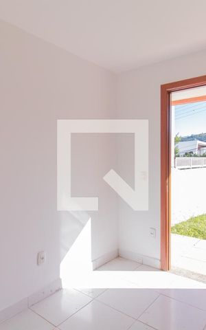 Casa de condomínio à venda com 240m², 4 quartos e 2 vagas Casa de condomínio à venda com 240m², 4 quartos e 2 vagasQuarto de Serviço