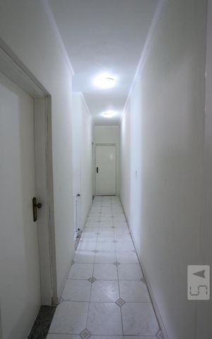 Casa à venda com 260m², 3 quartos e 3 vagasCorredor
