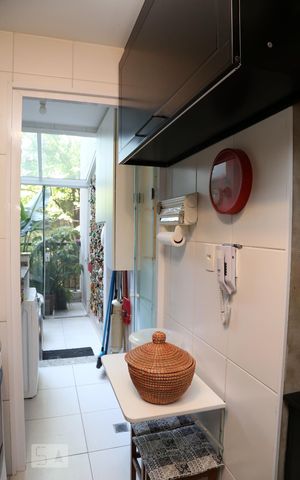 Apartamento à venda com 85m², 2 quartos e 2 vagasCozinha 