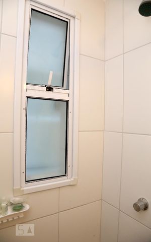 Apartamento à venda com 85m², 2 quartos e 2 vagasBanheiro Social