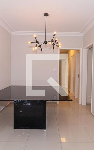 Casa para alugar com 290m², 4 quartos e 5 vagas Casa para alugar com 290m², 4 quartos e 5 vagasSala
