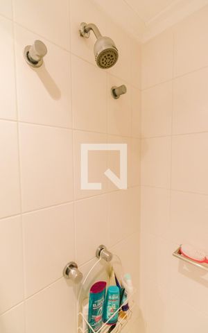 Apartamento para alugar com 72m², 2 quartos e 1 vaga Apartamento para alugar com 72m², 2 quartos e 1 vagaBanheiro da Suíte 1 Chuveiro