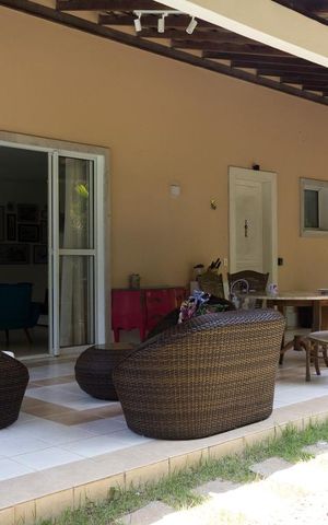 Casa de condomínio à venda com 305m², 6 quartos e 3 vagasVaranda