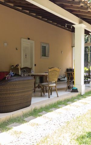 Casa de condomínio à venda com 305m², 6 quartos e 3 vagasVaranda