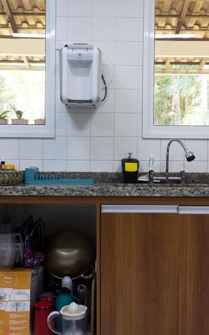 Casa de condomínio à venda com 305m², 6 quartos e 3 vagasCozinha