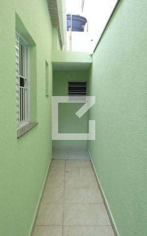 Casa à venda com 110m², 2 quartos e 1 vagaCorredor