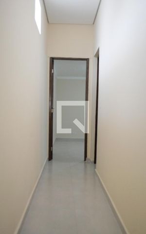 Casa à venda com 110m², 2 quartos e 1 vagaCorredor