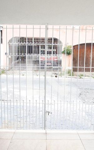 Casa à venda com 110m², 2 quartos e 1 vagaGaragem