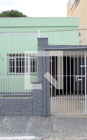 Casa à venda com 110m², 2 quartos e 1 vagaFachada