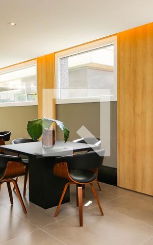 Apartamento à venda com 58m², 2 quartos e 1 vaga Apartamento à venda com 58m², 2 quartos e 1 vagaÁrea comum - Salão de festas
