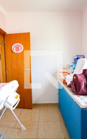 Casa à venda com 350m², 3 quartos e 4 vagasquarto 2
