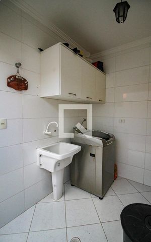 Casa à venda com 350m², 3 quartos e 4 vagasarea de serviço