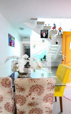 Casa à venda com 350m², 3 quartos e 4 vagassala