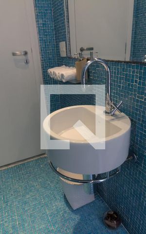 Casa à venda com 350m², 4 quartos e 5 vagas Casa à venda com 350m², 4 quartos e 5 vagasLavabo