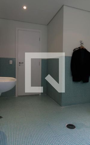 Casa à venda com 350m², 4 quartos e 5 vagas Casa à venda com 350m², 4 quartos e 5 vagasBanheiro 1