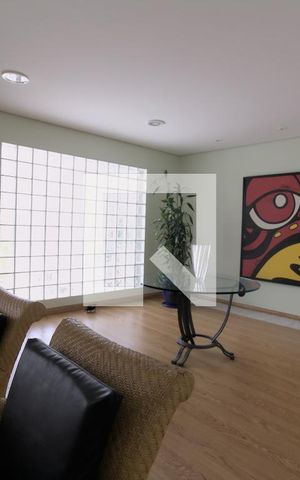 Casa à venda com 350m², 4 quartos e 5 vagas Casa à venda com 350m², 4 quartos e 5 vagasSala de estar