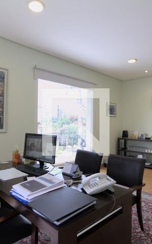 Casa à venda com 350m², 4 quartos e 5 vagas Casa à venda com 350m², 4 quartos e 5 vagasQuarto 2