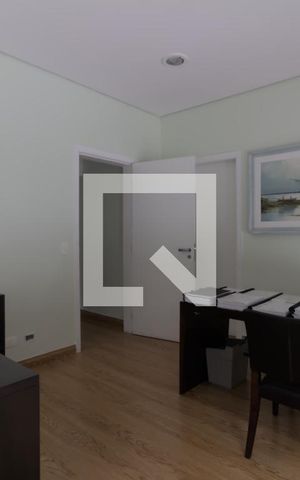 Casa à venda com 350m², 4 quartos e 5 vagas Casa à venda com 350m², 4 quartos e 5 vagasQuarto 1