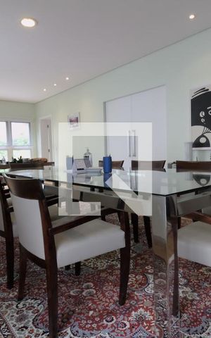 Casa à venda com 350m², 4 quartos e 5 vagas Casa à venda com 350m², 4 quartos e 5 vagasQuarto 4
