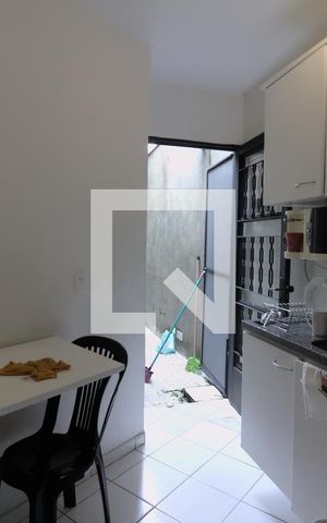 Casa à venda com 350m², 4 quartos e 5 vagas Casa à venda com 350m², 4 quartos e 5 vagasCozinha