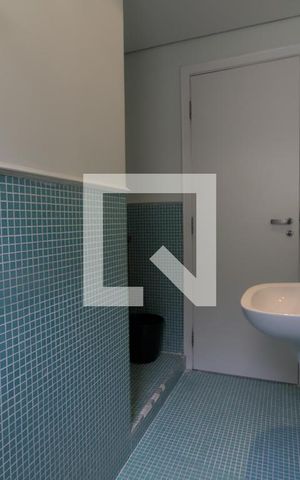 Casa à venda com 350m², 4 quartos e 5 vagas Casa à venda com 350m², 4 quartos e 5 vagasBanheiro 2