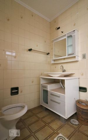 Apartamento à venda com 65m², 2 quartos e 1 vaga Apartamento à venda com 65m², 2 quartos e 1 vagaBanheiro