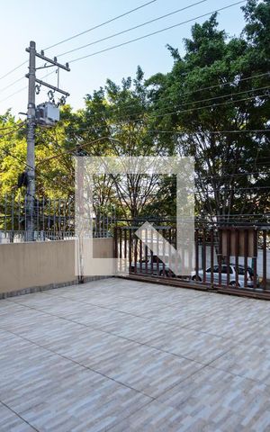 Casa à venda com 300m², 2 quartos e 2 vagas